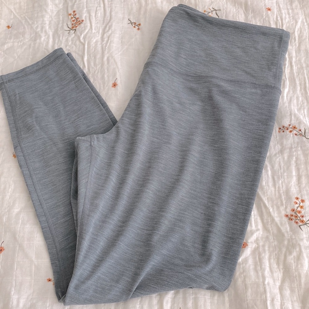 Athleta Ultra high rise elation 7/8 tight large EUC
